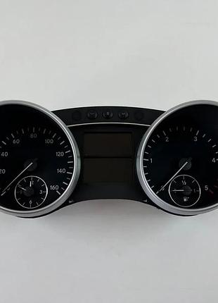 Панель приборов на mercedes ml w164 / gl x164 дорестайл мили