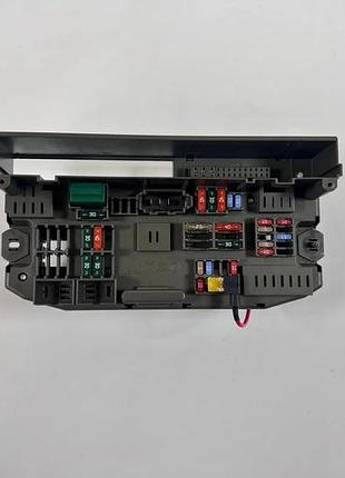 Блок запобіжників передній bmw x5 e70/x6 e71 6931690