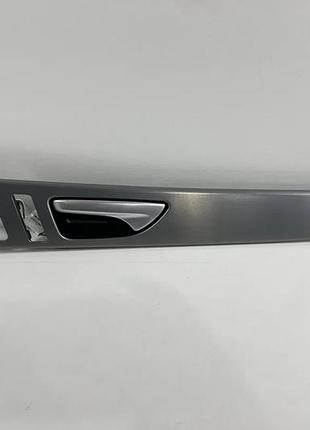 Декоративна накладка дверей на mercedes ml w166/gle передній лівій хром
