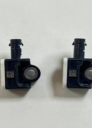 Датчик продольного ускорения на mercedes ml w166/gle a1668210151