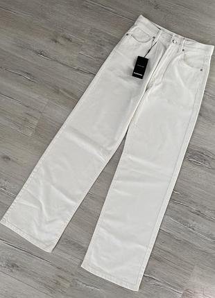 Жіночі джинси молочного кольору ,розмір 36,massimo dutti