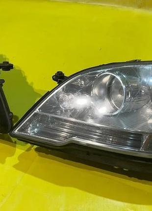 Передня права фара на mercedes ml w164 рестайл ксенон