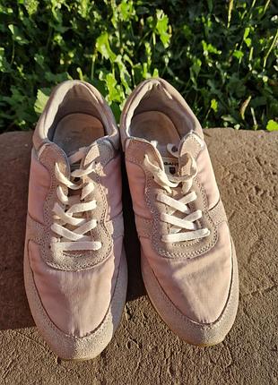 Кросівки жіночі замшеві