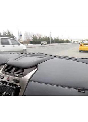 Накидка на панель приборов daewoo cobalt. ravon r4 2013+