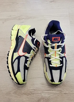 Кроссовки nike vomero 5 новые original