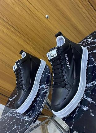 Брендові чоловічі кросівки valentino