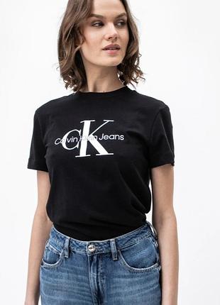 Футболка celvin klein jeans