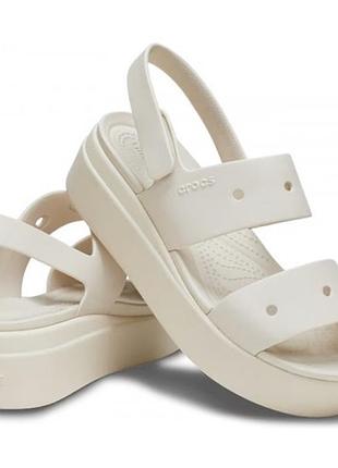 Босоніжки crocs brooklyn 4u, w8 з невеликим дефектом