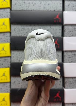 Nike journey run 3