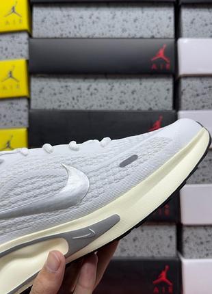 Nike journey run 7