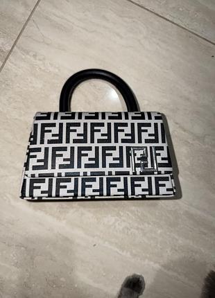 Сумка жіноча під бренд fendi