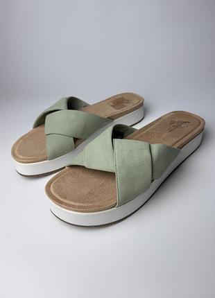 Нові шкіряні шльопанці ugg koolaburra