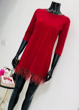 Красное платье cherry koko с отделкой из перьев, размер s (наш 42-44)