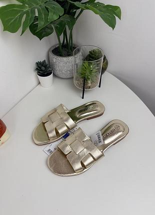 Шкіряні шлоьпки німеччина