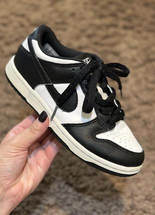 Оригінальні дитячі кросівки nike dunk чорно-білі 33 розмір (20.5 см устілка) б/в
