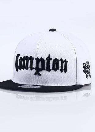 Бейсболка с прямым козырьком от narason campton