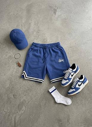Чоловічі шорти stussy в синьому кольорі