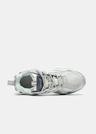 Right back silver white 4