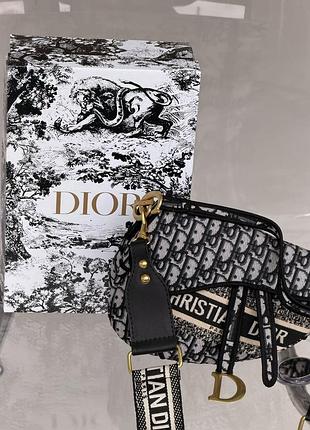 Жіноча сумка dior saddle bag напис чорний