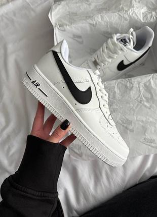 Жіночі кросівки найк аір форс лов nike air force low white black 36 37