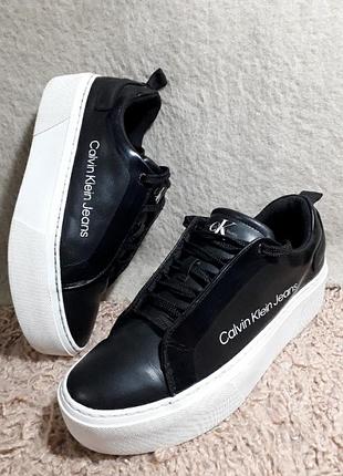 Шкіряні кросівки calvin klein jeans, 40,5 розмір