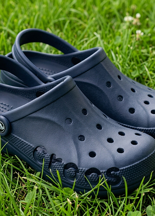 Мужские шлепаные crocs baya classic clog