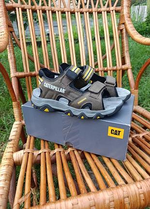 Круті та якісні сандалії бренду caterpillar