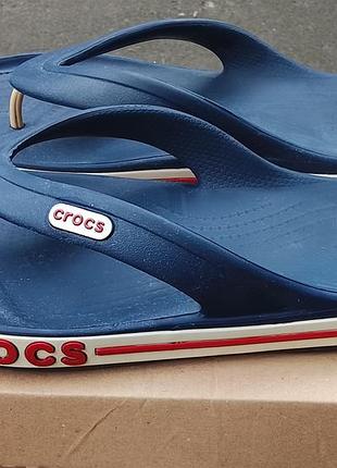 Мужские вьетнамки crocs bayaband flip
