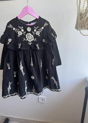 Сукня zara з вишивкою