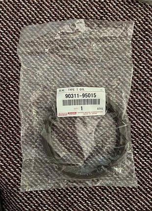 Сальник колінвала задній toyota land cruiser 80 дизель 90311-95015