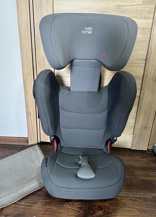 Автокрісло britax römer 15-36 кг у гарному стані