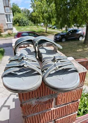 Брендовые туристические сандалии teva (сша). размер 40.5 / 26.5 см. оригинал!