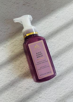 Мило пінка для рук black cherry merlot bath and body works