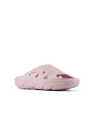 Женские шлепанцы new balance