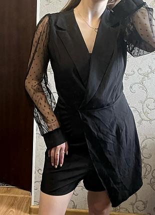 Комбінезон з шортами