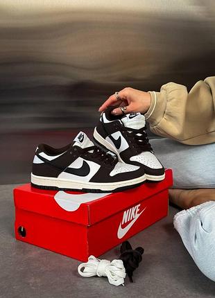 Стильні жіночі кросівки nike dunk sb dunk brown/white