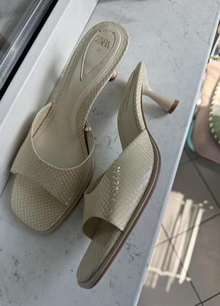 Мюлі zara розмір 39