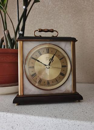 Винтажные каминные часы латунь и искусственный камень metamec made in england