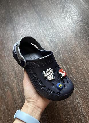 Новые детские кроксы