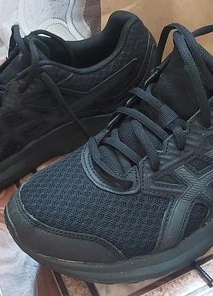 Продам кросівки asics jolt 3.оригінал.