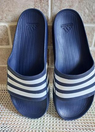 Шлепки adidas 43р