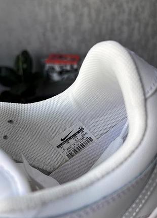 Nike dunk low "triple white" 4