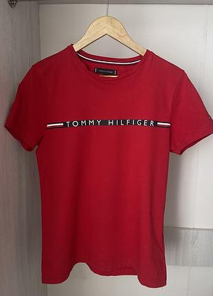 Tommy hilfiger футболка s