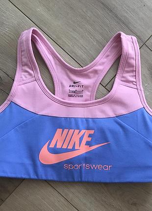 Спортивний топ nike
