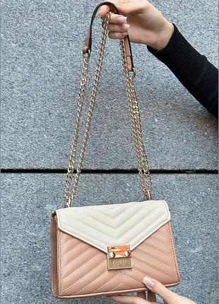 Жіноча сумка guess крос-боді бежева