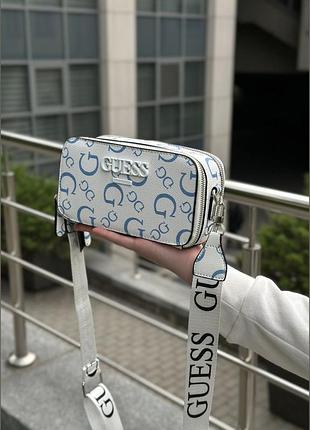 Жіноча сумка guess крос-боді прямокутна біла
