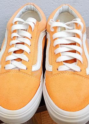 Жіночі фірмові кеди vans.