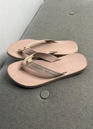 Вʼєтнамки tommy hilfiger