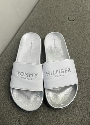 Шльопанці tommy hilfiger