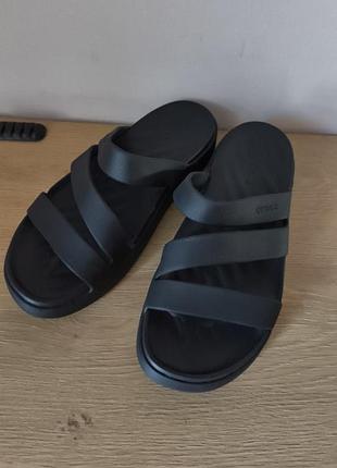 Шльопанці crocs
